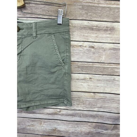 American Eagle Womens 2 Midi Shorts Stretchy Flat Front Green Shorts - Picture 2 of 10